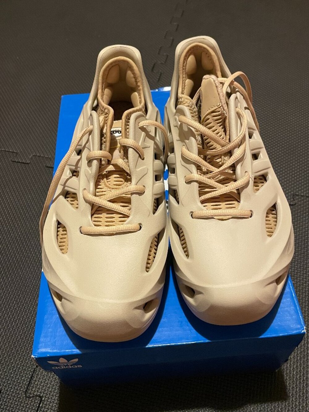 Adidas Adifoam Q Sand/Beige Sneakers